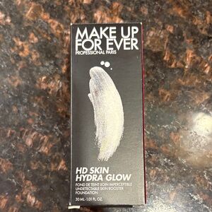 Makeup Forever HD Skin Hydra Glow Foundation - 1Y06